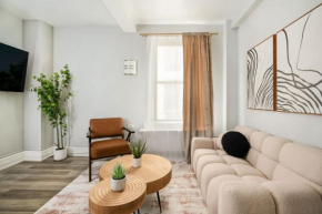 73-508 New 1BR 1Bth UWS Doorman Gym